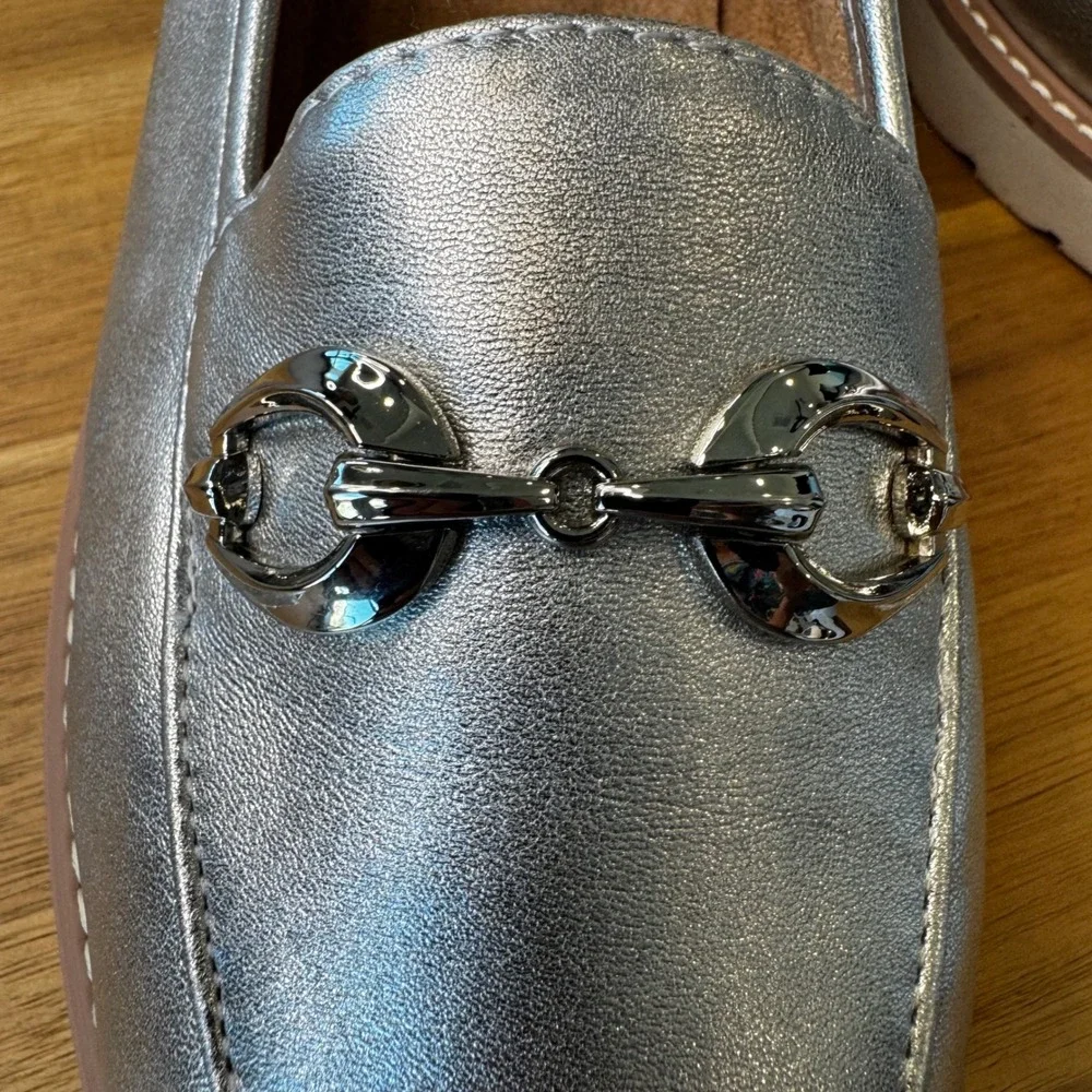 Naturalizer Adiline-Bit Women 9.5 M Metallic Silver Leather Platform Loafers